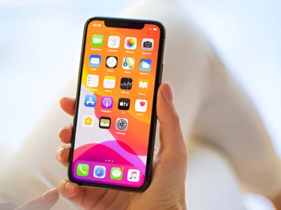 Repairing the iPhone Screen